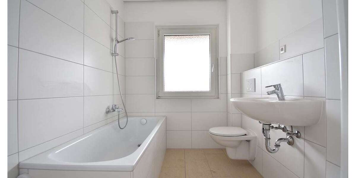 Etagenwohnung Oberhausen - 3 Zimmer, 87 m&sup2;, 895&euro; | Angebot:25237619