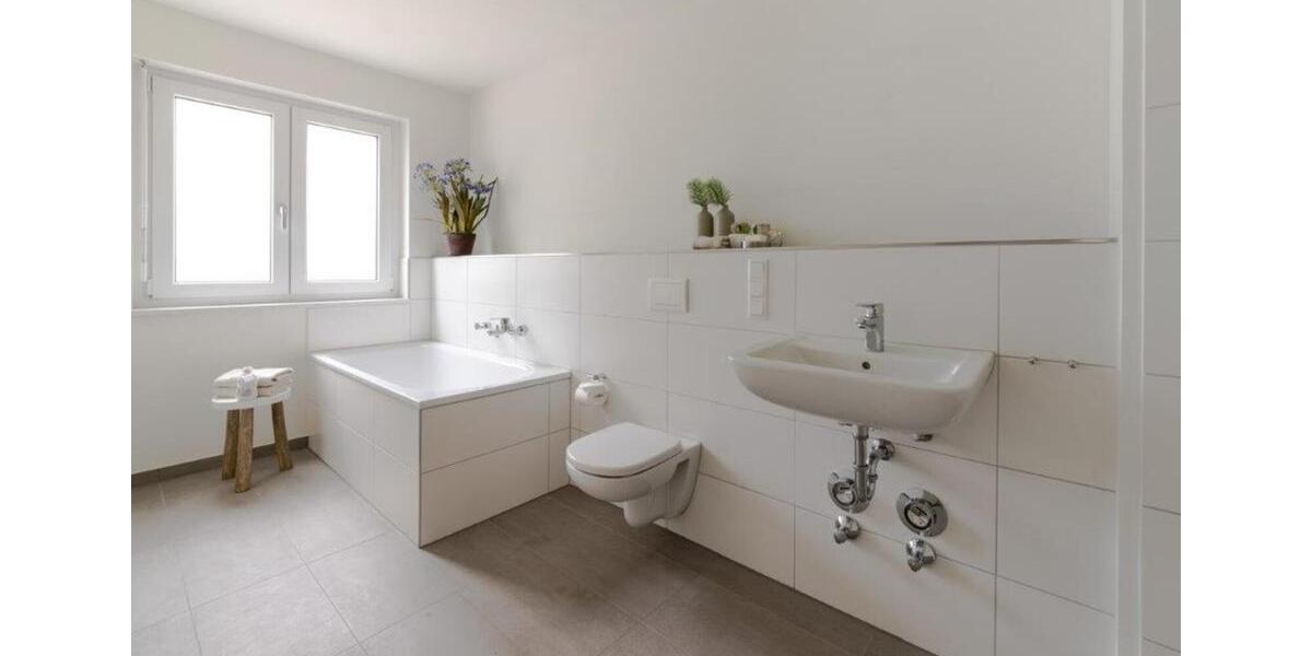 Etagenwohnung Bochum Wiemelhausen - 5 Zimmer, 112 m&sup2;, 784&euro; | Angebot:25409538