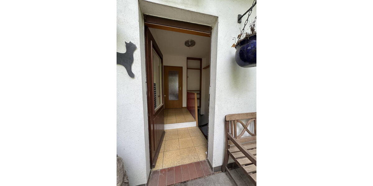 Einfamilienhaus Essen Bergerhausen - 8 Zimmer, 180 m&sup2;, 345.000&euro; | Angebot:26583846