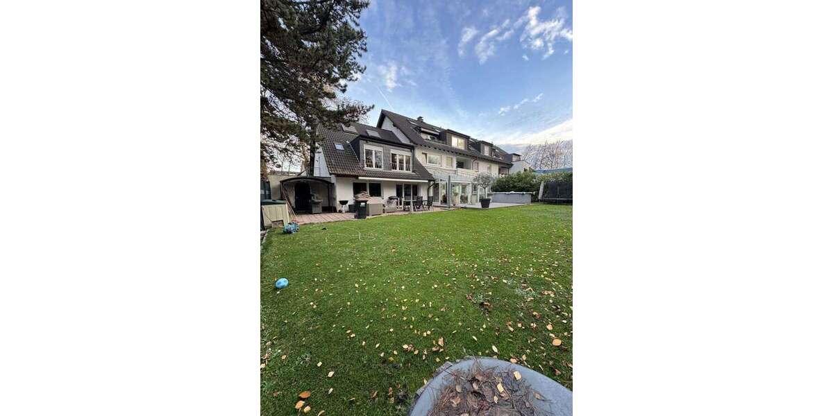 Haus zum Kaufen in Mülheim 1.599.000 € 1017.93 m² 1 zimmer