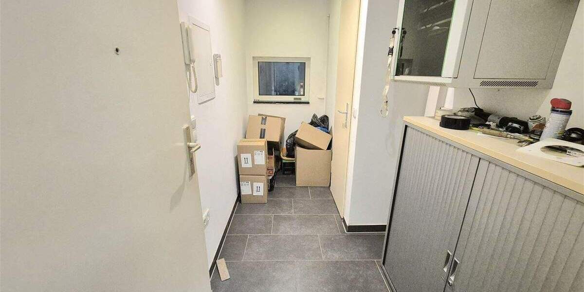 Attraktives Investorenobjekt: Wohn- und Geschäftshaus mit 15 Einheiten, Büro & Restaurant 4 zimmer