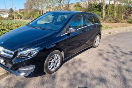 Mercedes B 180