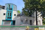 Moderne Architektur trifft auf charmante Baukunst – Häuserensemble aus 2 Einfamilienhäuser, EinliegerWohnung + Fabrikgebäude