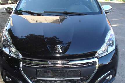 Peugeot 208 89.000 km 6.500 &euro; Bochum 44809