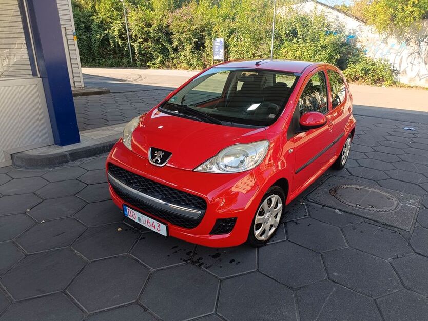 Peugeot 107 87.000 km 3.999 € Dortmund 44147