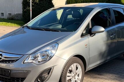 Opel Corsa 49.898 km 4.850 &euro; Gelsenkirchen 45884