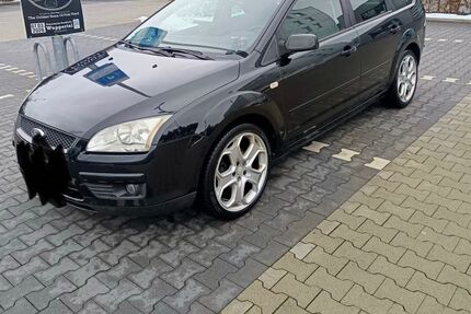 Ford Focus 203.283 km 2.390 &euro; Wuppertal 42113