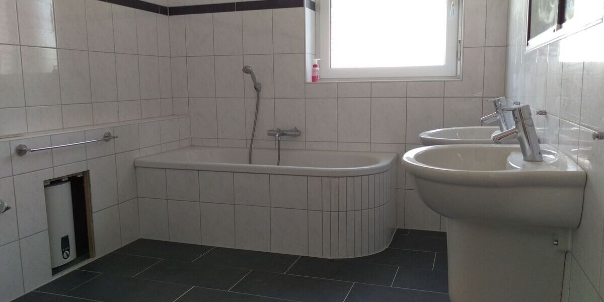Großzügiges Wohnen am Landschaftsschutzgebiet - Etagenwohnung Erkrath | Angebot:27478745