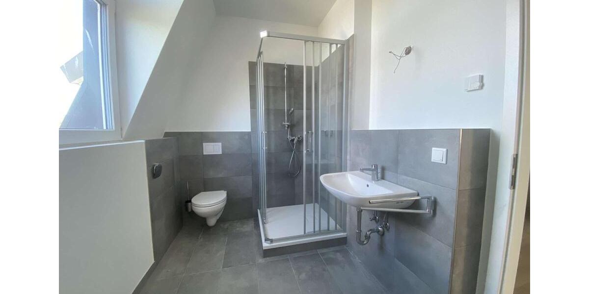 Dachgeschoßwohnung Gevelsberg - 3 Zimmer, 102 m&sup2;, 990&euro; | Angebot:25215040