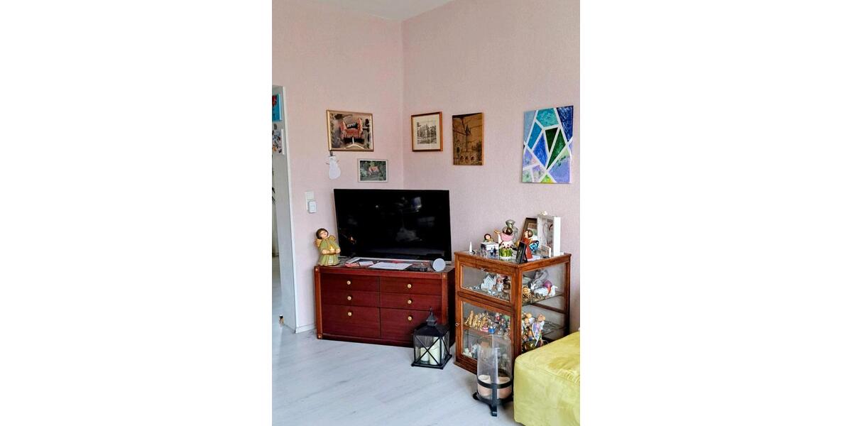 Doppelhaushälfte mit 2 Wohneinheiten, 2 Garagen, Vollkeller 9 zimmer