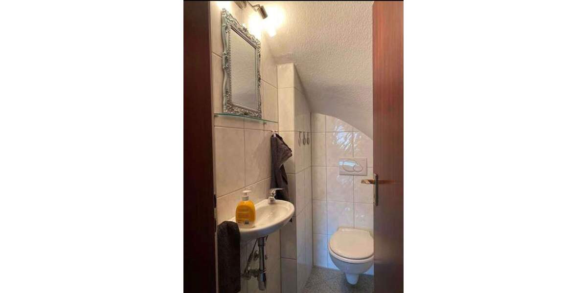 Etagenwohnung Bochum Stiepel - 4 Zimmer, 99 m&sup2;, 1.150&euro; | Angebot:25801408
