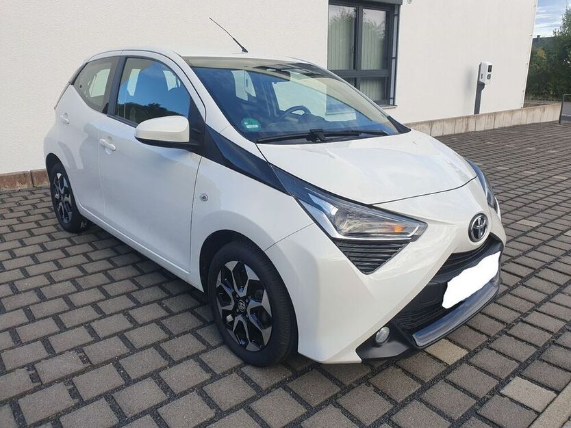 Aygo (X)