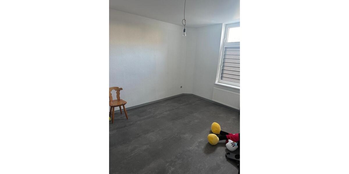 Helle 3,5-Zimmer Erdgeschosswohnung – kernsaniert – ab 01.02.2026 3.5 zimmer