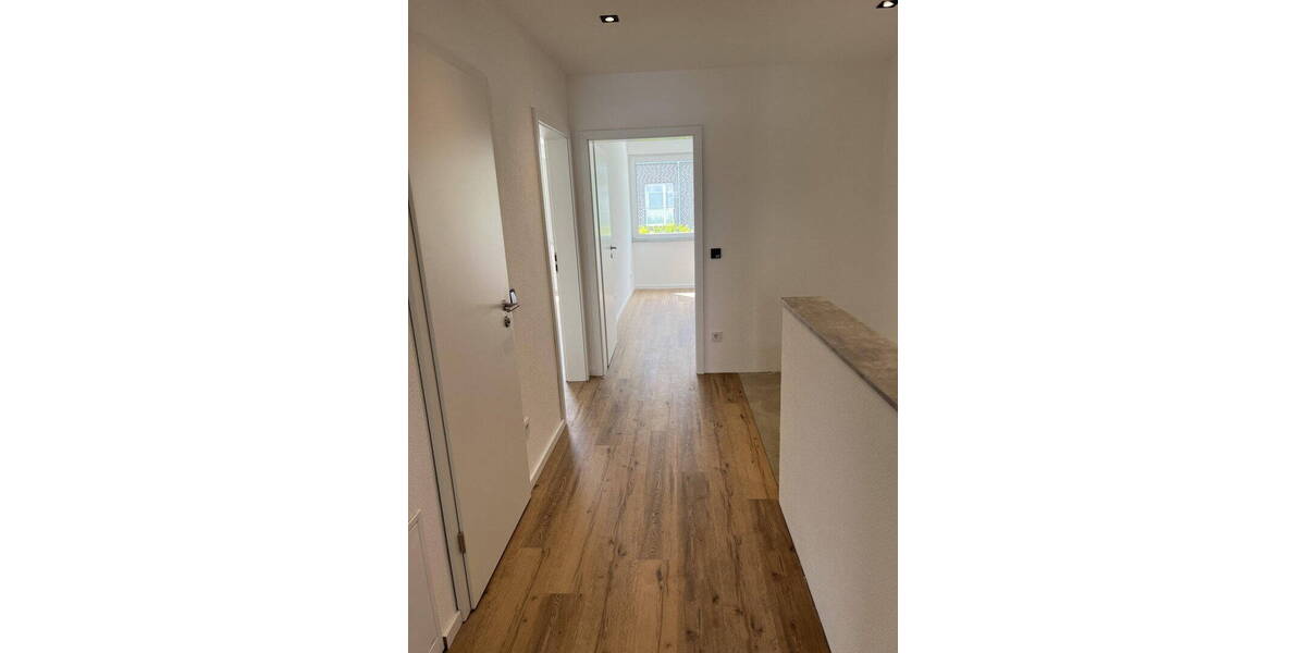 Reihenendhaus Moers Hochstraß - 4 Zimmer, 105 m&sup2;, 1.480&euro; | Angebot:26607336