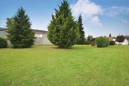 Grundstück zu verkaufen in Troisdorf-Spich 335.000 € 586 m²