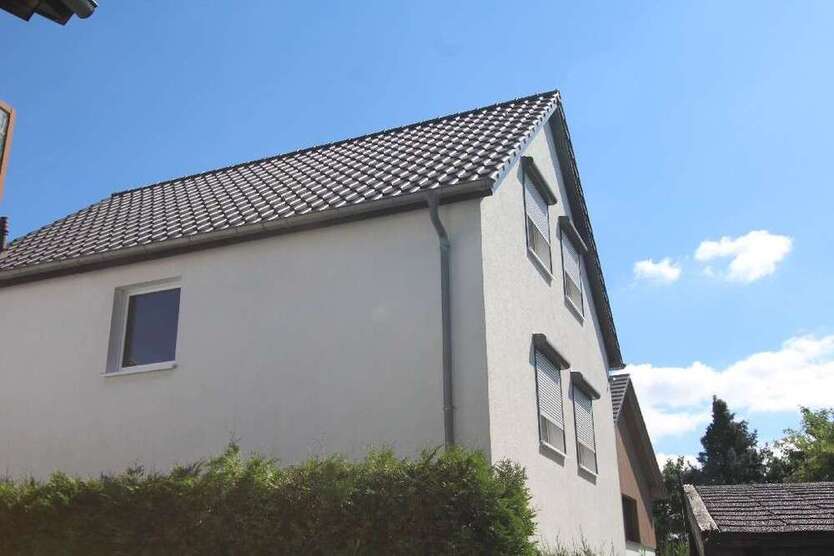 Haus zum Kaufen in Düsseldorf 770.000 € 155 m²