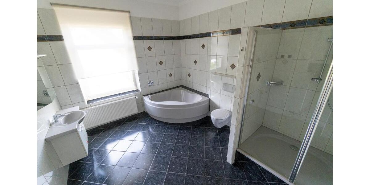 Etagenwohnung Schwelm - 3 Zimmer, 99 m&sup2;, 259.000&euro; | Angebot:27501037