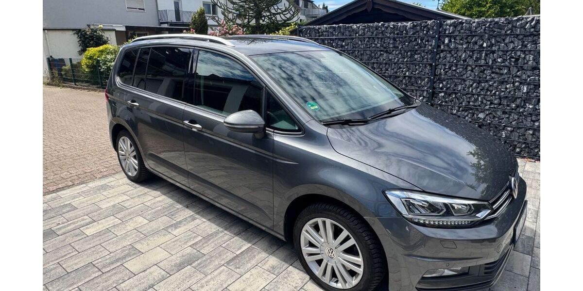 VW Touran 152.000 km 14.000 &euro; Duisburg 47259