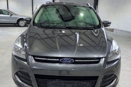 Ford Kuga 104.000 km 10.790 &euro; Hünxe 46569