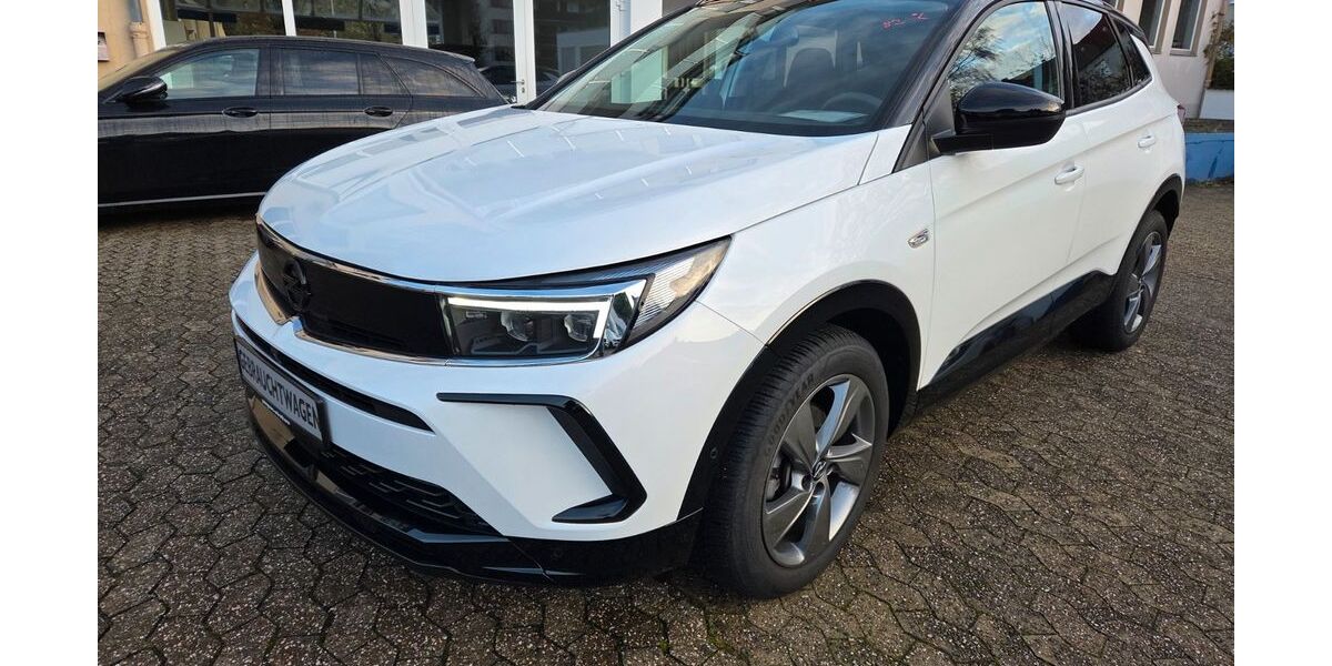 Opel Grandland (X) 15.400 km 21.990 &euro; Erkrath 40699