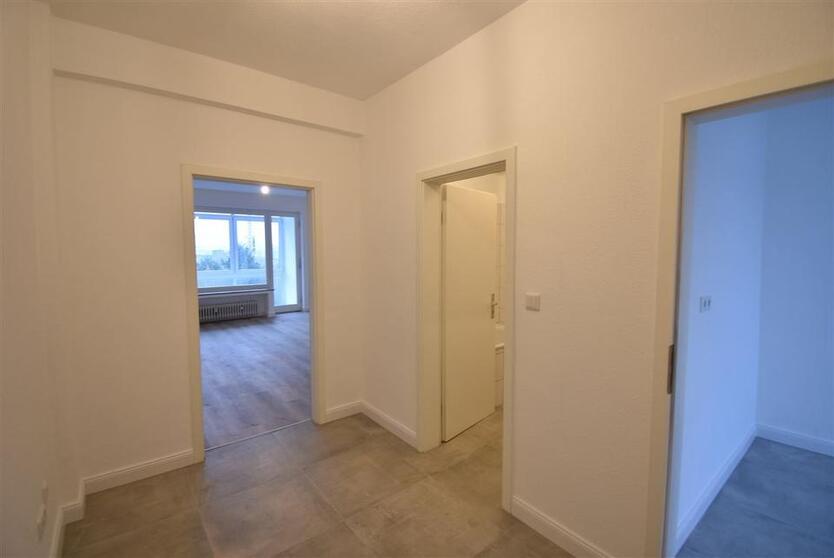 Zentrale Lage! Apartment mit Balkon & Wintergarten zu vermieten 2 zimmer