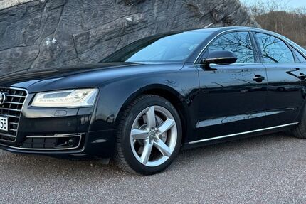 Audi A8 200.600 km 22.500 &euro; Dinslaken 46537