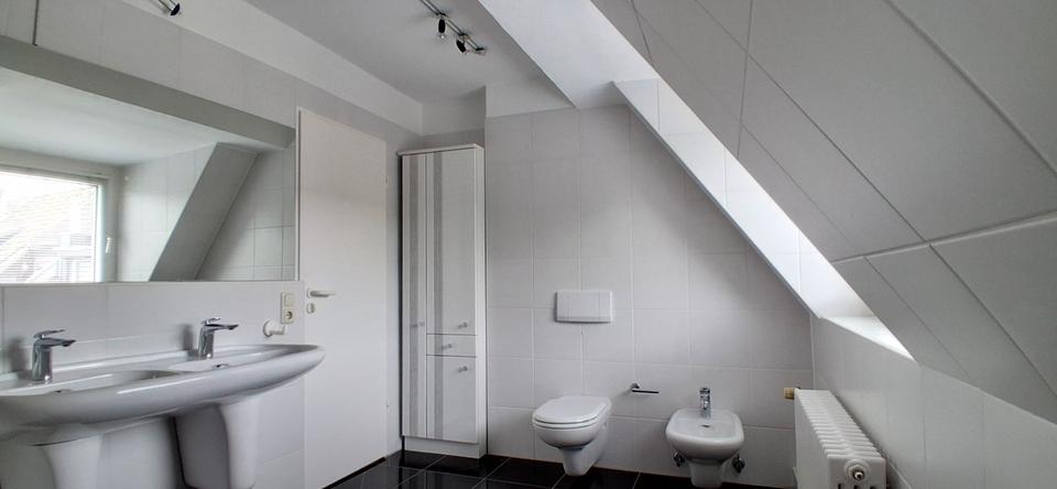 Etagenwohnung Essen Stadtbezirk III - 4 Zimmer, 146 m&sup2;, 399.000&euro; | Angebot:27457632