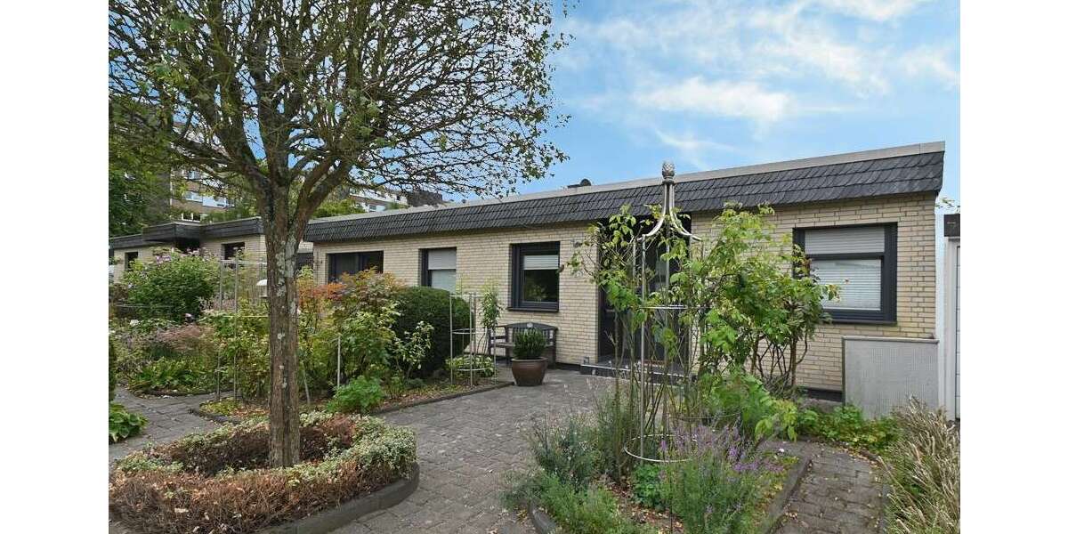 Haus zum Kaufen in Essen 695.000 € 204 m² 5 zimmer