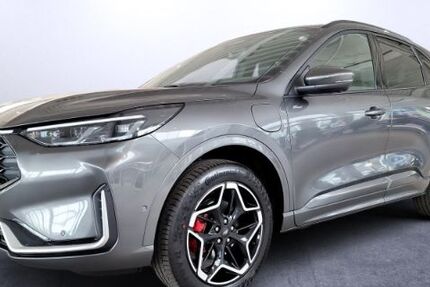 Ford Kuga 9.900 km 42.990 € Recklinghausen 45659