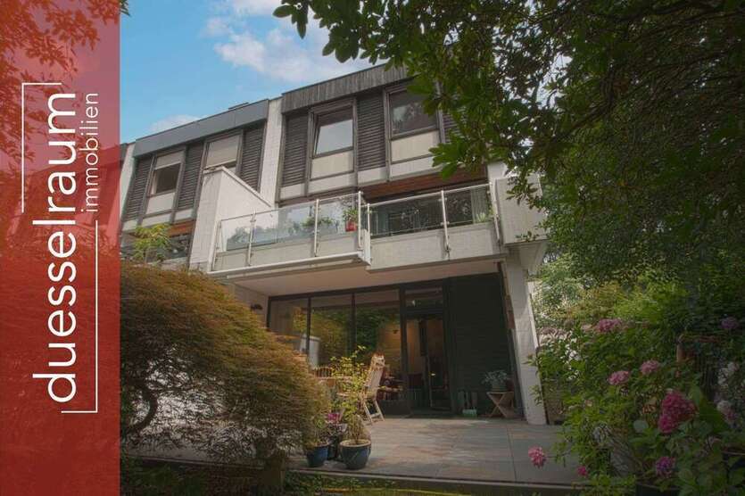 Haus zum Kaufen in Düsseldorf Unterbach 930.000 € 210 m²