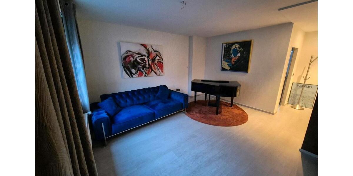 80m², Erdgeschoss, 2 Badezimmer + Luxus-Küche 3.5 zimmer