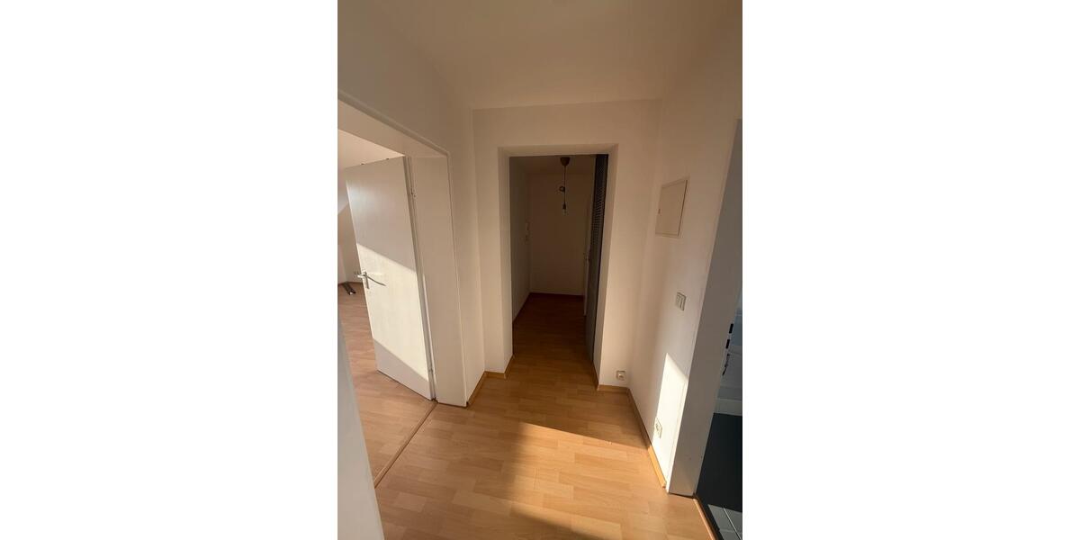 Dachgeschoßwohnung Oberhausen Biefang - 1 Zimmer, 52 m&sup2;, 620&euro; | Angebot:25822582