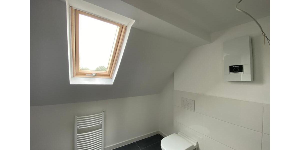 Exklusiv sanierte 4,5-Zimmer-Wohnung mit Balkon – Erstbezug nach Komplettsanierung 4 zimmer