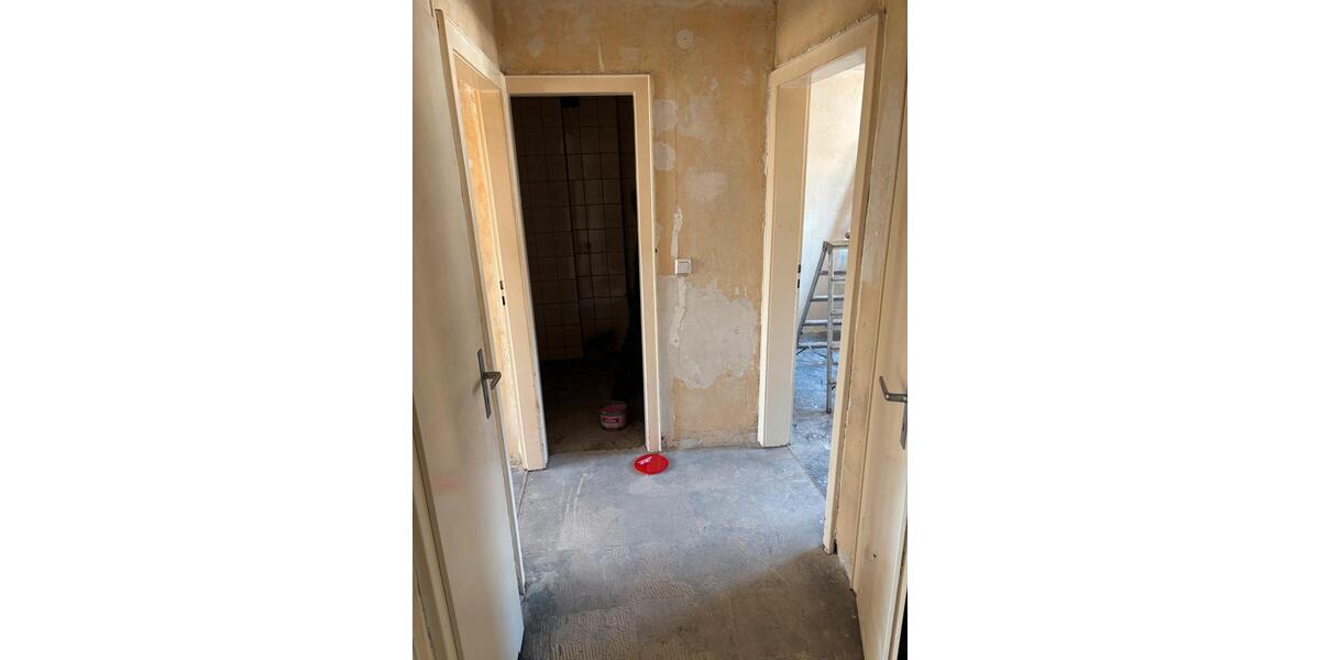 Dachgeschoßwohnung Oberhausen Alstaden - 2.5 Zimmer, 60 m&sup2;, 500&euro; | Angebot:25825814