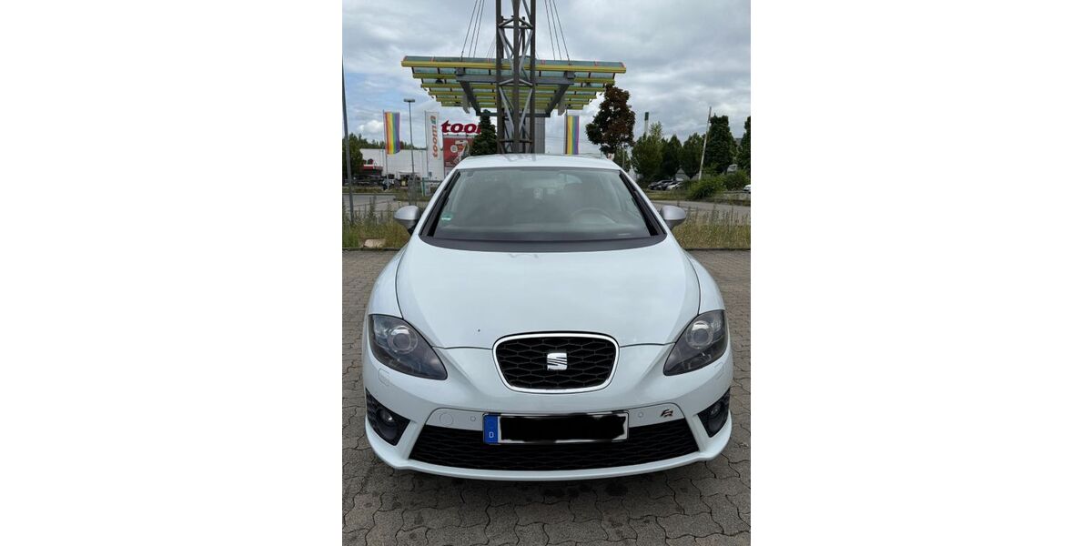 Seat Leon 177.865 km 5.400 &euro; marl 45772