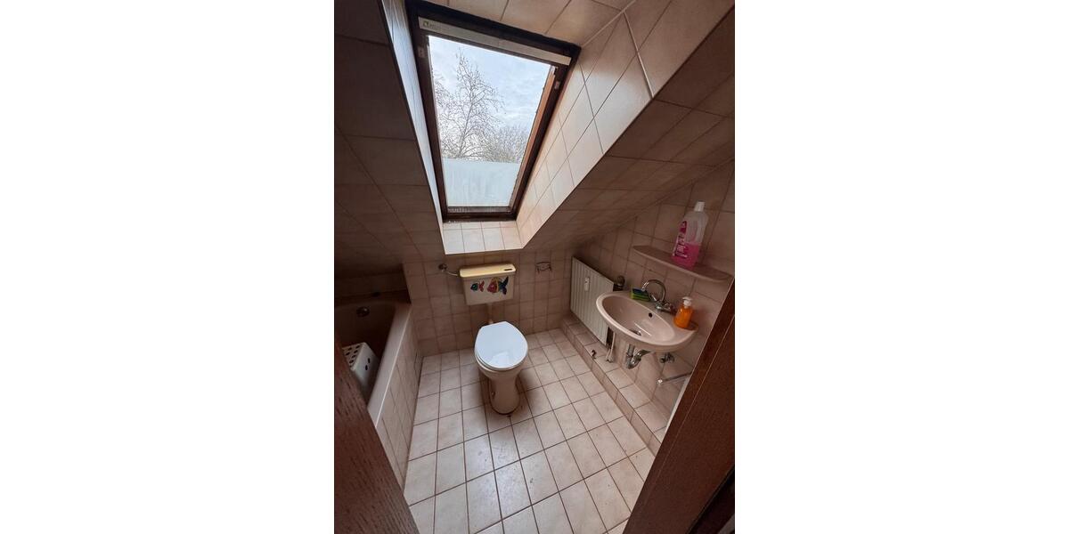 DG-Wohnung mit Küche in der Nähe von Schloss Strünkede, Herne 2 zimmer