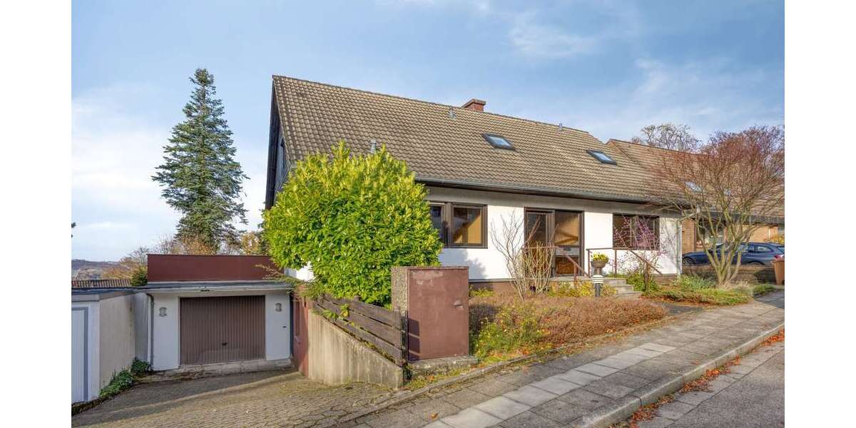 Haus zum Kaufen in Essen 399.000 € 272 m² 8 zimmer