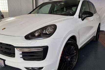 Porsche Cayenne 65.000 km 49.900 &euro; Duisburg 47269