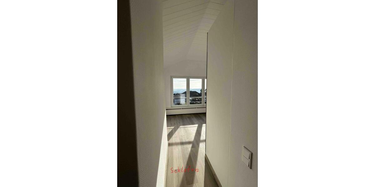 Helle Dachgeschosswohnung im Herzen von Stiepel 4 zimmer