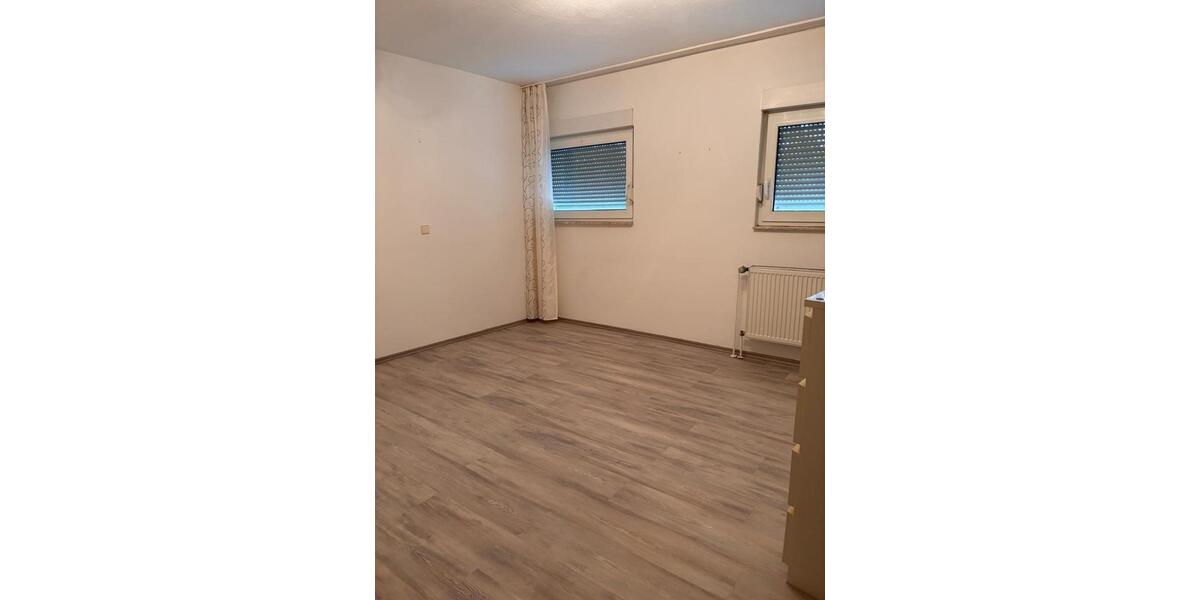 Reihenhaus Duisburg Beeck - 5 Zimmer, 135 m&sup2;, 318.000&euro; | Angebot:27496814