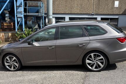 Seat Leon 140.000 km 10.600 &euro; Essen 45259