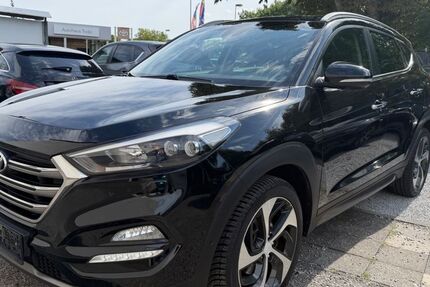 Hyundai TUCSON 126.000 km 12.999 &euro; Gelsenkirchen Erle 45891