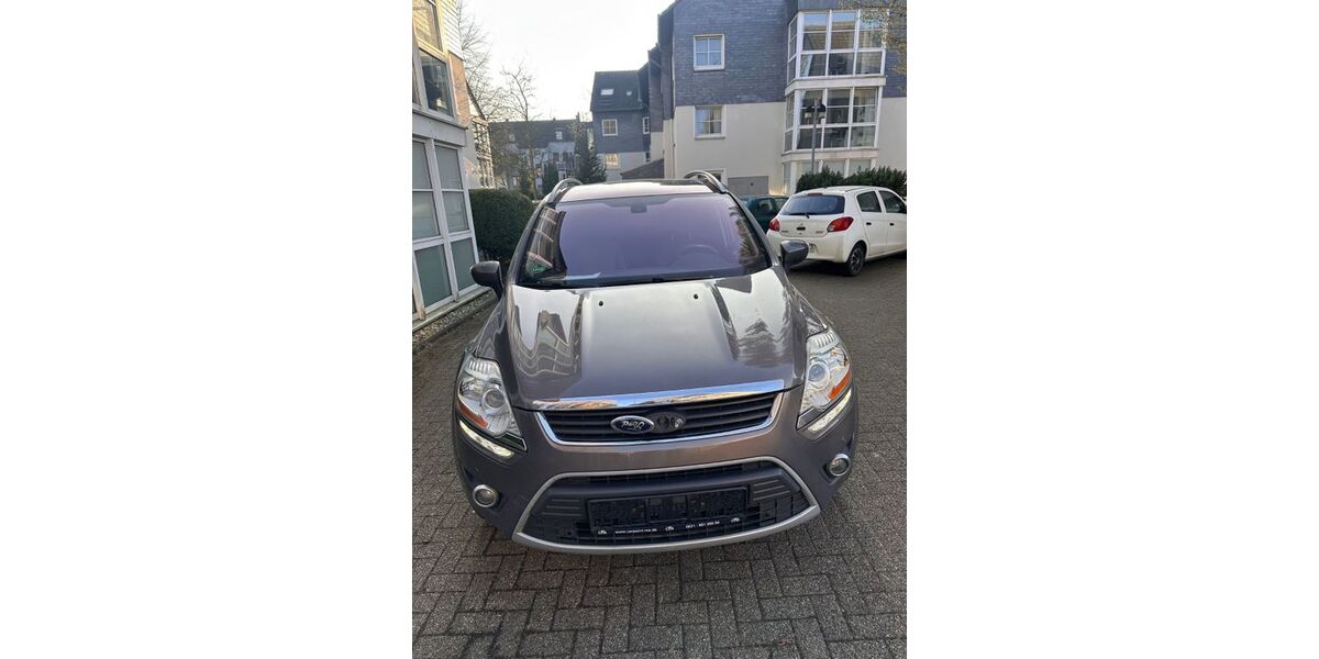 Ford Kuga 147.000 km 8.950 &euro; Gelsenkirchen 45891