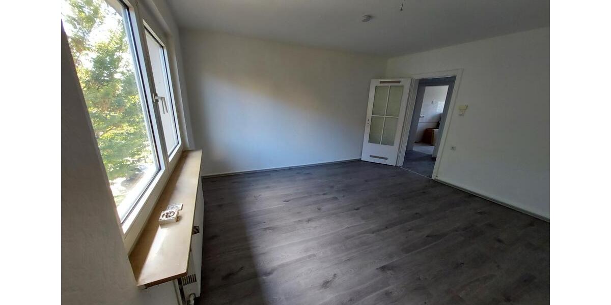 2,5 Zimmer Wohnung ab sofort frei !!! ruhige Lage 1 zimmer