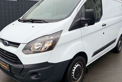 Ford Transit Custom 96.000 km 9.900 &euro; Essen 45356