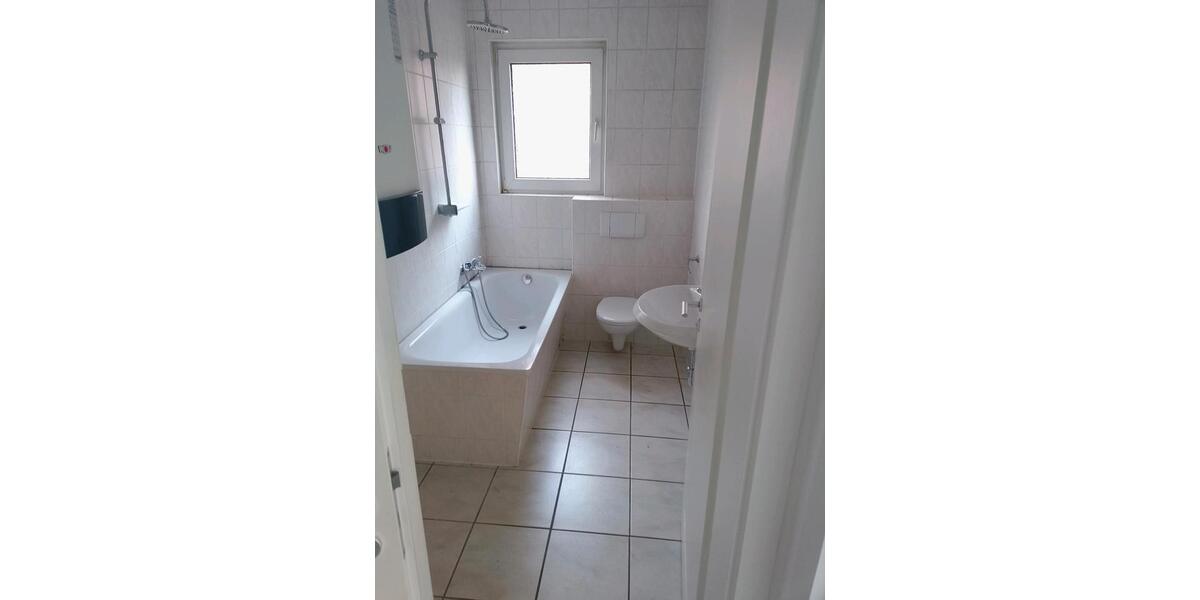 Etagenwohnung Oberhausen Biefang - 4 Zimmer, 98 m&sup2;, 860&euro; | Angebot:25876013