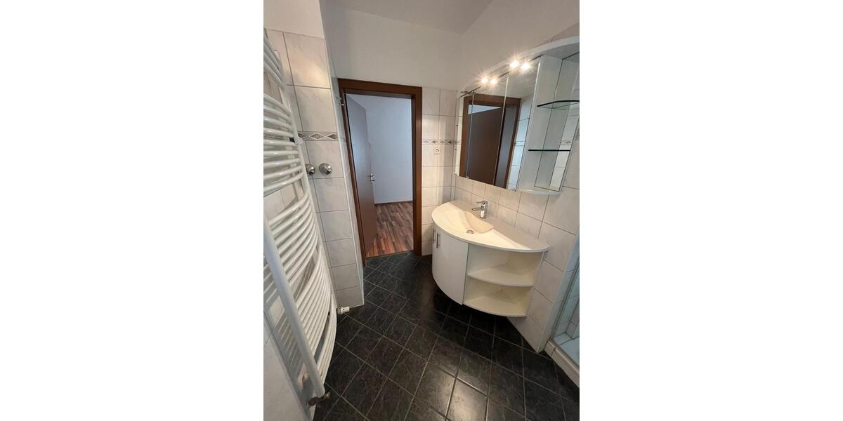 Schöne 3 Zimmer Wohnung in DU-Rheinhausen, 2.OG mit Balkon 3 zimmer