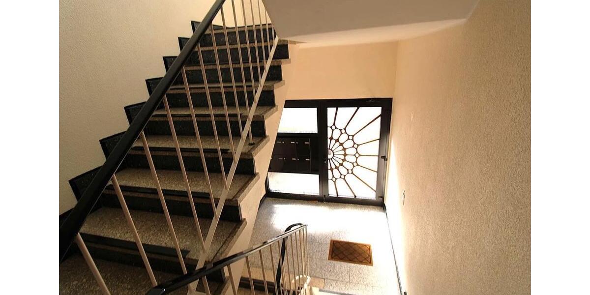 Dachgeschoßwohnung Essen Stadtbezirk IV - 2 Zimmer, 60 m&sup2;, 110.000&euro; | Angebot:26709023