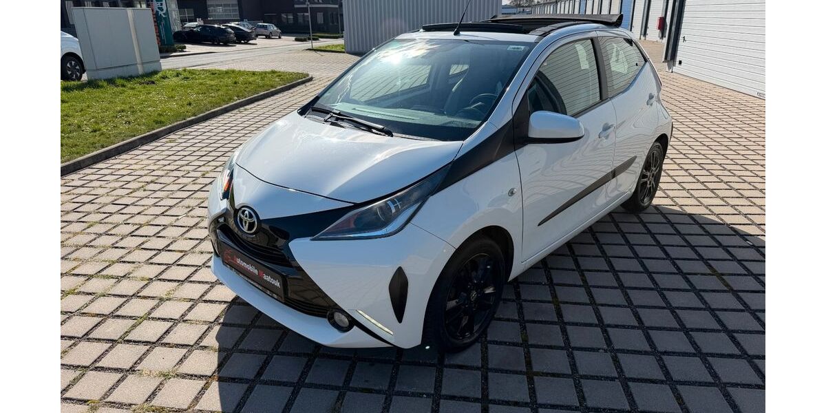 Toyota Aygo (X) 121.000 km 8.650 &euro; Essen 45329