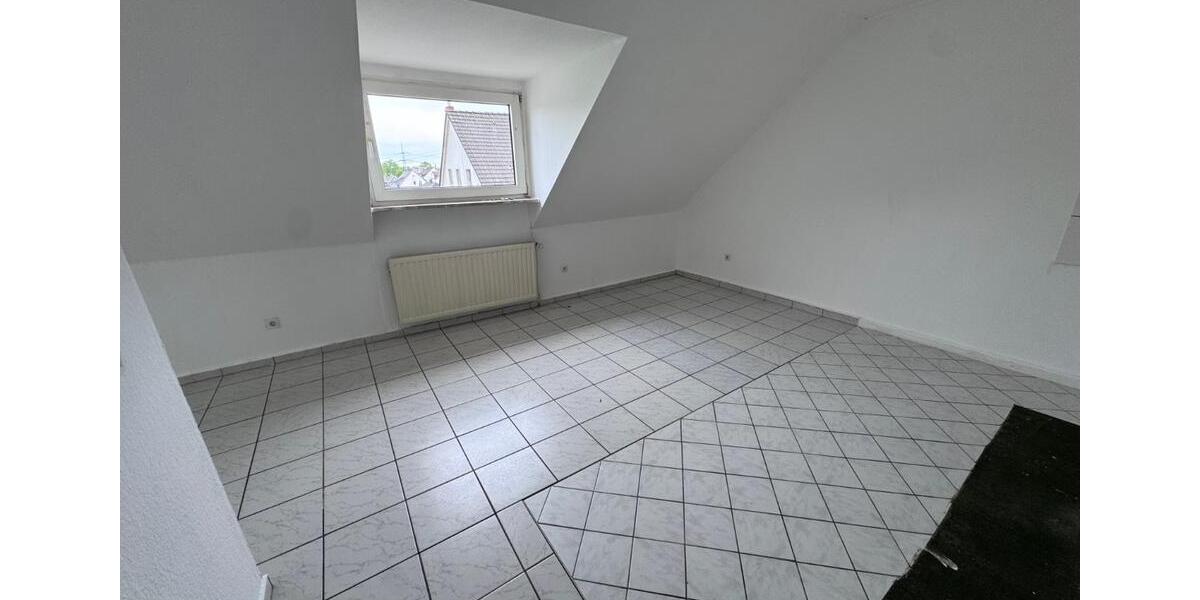Dachgeschoßwohnung Recklinghausen König Ludwig - 2.5 Zimmer, 33 m&sup2;, 300&euro; | Angebot:26440883